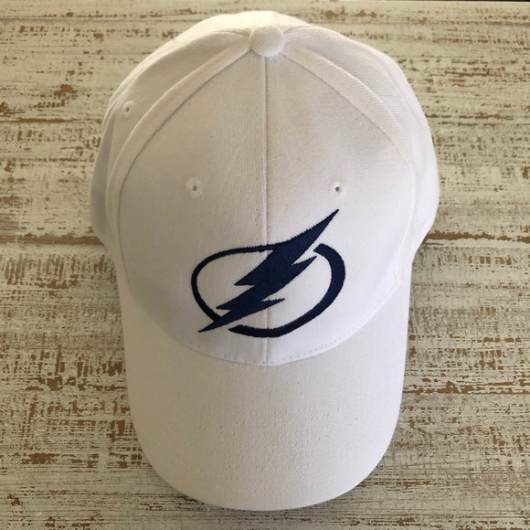 Fitted White Tampa Bay Lightning Hat 